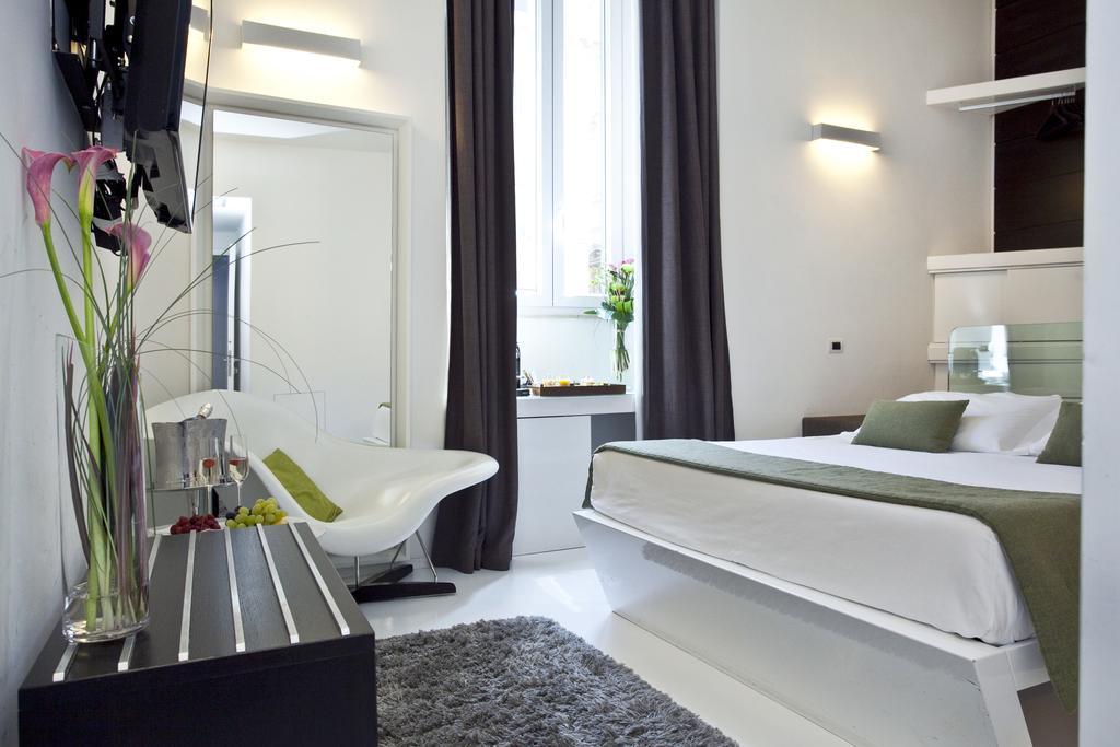 Navona Suites Rome Room photo